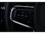 Volvo XC40 1.5 T5 Recharge R-Design | Panoramadak | Trekhaak | Stoelverwarming | Camera |