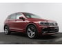 Volkswagen Tiguan 1.4 TSI 150pk ACT DSG Comfortline Business R | Automaat | R-Line | Panoramadak | Winter Pakket |