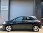 Toyota Auris 1.8 Full Hybrid Dynamic [ Carplay | Keyless | Cruise | Navi | Trekhaak ]