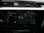 Audi E-tron 55 quattro S edition 95 kWh | LED Matrix | Leder | Panoramadak | Elek. Achterklep | Head-up Display | Navigatie | Side assist | Stoelverwarming Voor & Achter | 360 camera |