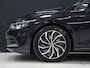 Volkswagen Golf 1.5 eTSI R-Line [SCHUIFKANTELDAK, APPLE CARPLAY, ANDROID, TREKHAAK, MEMORY SEATS, STOEL-/STUURVERWARMING, ADAPTIVE CRUISE, PDC V+A, DIGITAL DASH, SFEERVERLICHTING, NAVIGATIE]