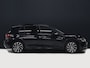 Volkswagen Golf 1.5 eTSI R-Line [SCHUIFKANTELDAK, APPLE CARPLAY, ANDROID, TREKHAAK, MEMORY SEATS, STOEL-/STUURVERWARMING, ADAPTIVE CRUISE, PDC V+A, DIGITAL DASH, SFEERVERLICHTING, NAVIGATIE]