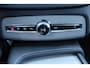 Volvo XC90 2.0 T8 Recharge AWD Ultra Dark | Incl. 12 maanden garantie | SOH 100% | 7 persoons | Panorama dak | Massage stoelen | Stoel & Stuur verwarming | Stoelventilatie | Memory seats | Stoelverwarming achter | 360° Camera | Elektrische kofferklep | Bower & Wilkins | Head-Up display | Keyless entry/start | Standkachel | Apple CarPlay/Android Auto |