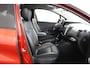 Renault Captur 1.2 TCe Helly Hansen Automaat | Navigatie | Achteruitrijcamera | Cruise Control | Trekhaak | lederen bekleding |