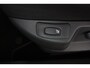 Renault Captur 1.2 TCe Helly Hansen Automaat | Navigatie | Achteruitrijcamera | Cruise Control | Trekhaak | lederen bekleding |