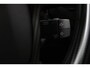 Renault Captur 1.2 TCe Helly Hansen Automaat | Navigatie | Achteruitrijcamera | Cruise Control | Trekhaak | lederen bekleding |