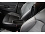 Renault Captur 1.2 TCe Helly Hansen Automaat | Navigatie | Achteruitrijcamera | Cruise Control | Trekhaak | lederen bekleding |
