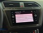 Volkswagen Tiguan 1.5 TSI R-Line | IQ.Lights 360 Cam HuD Sfeer Keyless CarPlay Elek kofferklep