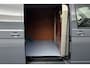 Volkswagen Transporter 2.0 TDI L2H1 Automaat | LED koplampen | Trekhaak | Parkeersensoren | Apple carplay