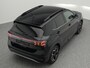 Volkswagen T-Cross R-Line 1.5 TSI 150 PK DSG Automaat | LED Matrix IQ | Navigatie | Stoelverwarming Voor | Trekhaak afneembaar |