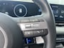 Hyundai Kona Electric Comfort 65.4 kWh | SoH 98.5% | Navigatie/ Apple Carplay/Android Auto | Achteruitrijcamera | PDC V+A | NL Auto | vast Trekhaak |