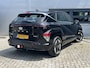 Hyundai Kona Electric Comfort 65.4 kWh | SoH 98.5% | Navigatie/ Apple Carplay/Android Auto | Achteruitrijcamera | PDC V+A | NL Auto | vast Trekhaak |