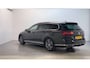 Volkswagen Passat Variant 1.5 TSI 150pk DSG Highline Business R R-Line Leder Virtual Cockpit Camera Stoelverwarming