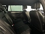 Volkswagen Passat Variant 1.5 TSI 150pk DSG Highline Business R R-Line Leder Virtual Cockpit Camera Stoelverwarming