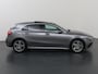 Mercedes-Benz A-klasse 250e Business Solution AMG | Panoramaschuifdak | Premium Plus | Head-up display | Dodehoekassistent |