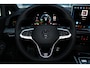 Volkswagen Golf 8.5 1.5 eHybrid GTE 272 Pk | Panorama dak | Stoel/Stuur verwarming | 360* Camera | Schuif/Kantel dak | Adaptive cruise controler | Keyless start | Apple CarPlay/Android Auto | Draadloze telefoonlader | IQ.Lights | Climate controle | Parkeersensoren V+A | Navigatie |