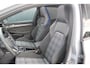 Volkswagen Golf 8.5 1.5 eHybrid GTE 272 Pk | Panorama dak | Stoel/Stuur verwarming | 360* Camera | Schuif/Kantel dak | Adaptive cruise controler | Keyless start | Apple CarPlay/Android Auto | Draadloze telefoonlader | IQ.Lights | Climate controle | Parkeersensoren V+A | Navigatie |