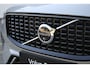 Volvo XC60 T6 Plug-in hybrid AWD Plus Dark | Panoramisch Schuif-/Kanteldak | Adaptive Cruise & Pilot Assist | Verwarmbare voorstoelen + achterbank | 360 Camera | Apple carplay/Android auto | Verwarmbaar stuurwiel | Wegklapbare Trekhaak |