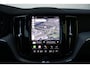 Volvo XC60 T6 Plug-in hybrid AWD Plus Dark | Panoramisch Schuif-/Kanteldak | Adaptive Cruise & Pilot Assist | Verwarmbare voorstoelen + achterbank | 360 Camera | Apple carplay/Android auto | Verwarmbaar stuurwiel | Wegklapbare Trekhaak |