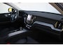 Volvo XC60 T6 Plug-in hybrid AWD Plus Dark | Panoramisch Schuif-/Kanteldak | Adaptive Cruise & Pilot Assist | Verwarmbare voorstoelen + achterbank | 360 Camera | Apple carplay/Android auto | Verwarmbaar stuurwiel | Wegklapbare Trekhaak |