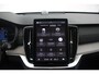 Volvo XC90 T8 Plug-in hybrid AWD Ultra Dark | Semi-elektrische Trekhaak | Luchtvering | Elektr. Schuif-/Kanteldak | Head up display | 360 graden camera | Premium Audio by Bowers&Wilkins | Verwarmbare voorstoelen met massagefunctie en ventilatie