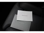 Volvo XC90 T8 Plug-in hybrid AWD Ultra Dark | Semi-elektrische Trekhaak | Luchtvering | Elektr. Schuif-/Kanteldak | Head up display | 360 graden camera | Premium Audio by Bowers&Wilkins | Verwarmbare voorstoelen met massagefunctie en ventilatie