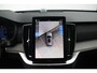 Volvo XC90 T8 Plug-in hybrid AWD Ultra Dark | Semi-elektrische Trekhaak | Luchtvering | Elektr. Schuif-/Kanteldak | Head up display | 360 graden camera | Premium Audio by Bowers&Wilkins | Verwarmbare voorstoelen met massagefunctie en ventilatie