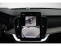 Volvo XC90 T8 Plug-in hybrid AWD Ultra Dark | Semi-elektrische Trekhaak | Luchtvering | Elektr. Schuif-/Kanteldak | Head up display | 360 graden camera | Premium Audio by Bowers&Wilkins | Verwarmbare voorstoelen met massagefunctie en ventilatie