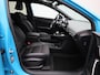 MG MG4 64 kWh Luxury All-Season banden / Navigatiesysteem / Carplay / Remote App voorverwarmen & koelen