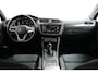 Volkswagen Tiguan Elegance eHybrid 1.4 TSI 245 PK | Achteruitrijcamera met 360° Surround View | Matrix-LED-koplamp (IQ.Light) met Achterlichten LED, donkerrood, Knipperlichten dynamisch | Trekhaak (kogelkop zwenkbaar)