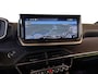 Peugeot 208 GT 1.2 Hybrid 145pk e-DCS6 | ADAPTIVE CRUISE | KEYLESS ENTRY | 360° CAMERA | NAVI | LEDER/STOF | DODEHOEKBEW. | DAB+ | CLIMA | APPLE CARPLAY / ANDROID AUTO |