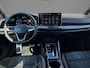 Volkswagen Golf 1.5eTSI/150PK R-Line DSG · Camera · Apple/Android Car Play · Stuur- & Stoelverwarming · Garantie t/m 14-03-2027
