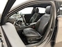 Mercedes-Benz A-klasse 250 e Business Solution AMG Limited I Panoramadak I Elek. Trekhaak I Widescreen I Alcantara I Sfeerverlichting