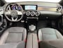 Mercedes-Benz A-klasse 250 e Business Solution AMG Limited I Panoramadak I Elek. Trekhaak I Widescreen I Alcantara I Sfeerverlichting