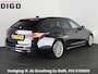 BMW 5-Serie Touring 530i Business Edition Plus | Schuif-/Kanteldak | Navigatie | Camera | Leder |