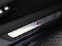 BMW 5-Serie Touring 530i Business Edition Plus | Schuif-/Kanteldak | Navigatie | Camera | Leder |