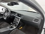 Volvo V60 T3 Momentum | Navigatie | Cruise Control | Trekhaak | Climate Pa