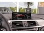 BMW 3-Serie Touring 320i Edition M Sport Shadow | 2e eigenaar | NL auto | Harman Kardon | Head-up | DAB | Camera | Keyless entry | Panoramadak | LED | Stoelverwarming | PDC