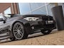 BMW 3-Serie Touring 320i Edition M Sport Shadow | 2e eigenaar | NL auto | Harman Kardon | Head-up | DAB | Camera | Keyless entry | Panoramadak | LED | Stoelverwarming | PDC