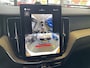 Volvo XC60 2.0 T8 455 pk Plug-in hybrid AWD Ultra Bright Facelift model 2026 ! Trekhaak Bowers Wilkins Comfortstoelen Nappa leer + Massage + Ventilatie 360 Camera Panoramadak 20 Inch Velgen Pilot Assist ACC BLIS Apple Carplay Android Auto Full Led Ram Vol Opties en in Nieuwstaat ! Long Range 1e Eigenaar BTW Auto