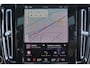 Volvo XC40 B3 Plus Black Edition - Panorama/schuifdak - IntelliSafe Assist & Surround - 360º Camera - Harman/Kardon audio - Verwarmde voorstoelen & stuur - Parkeersensoren voor & achter - Elektr. bedienb. voorstoelen met geheugen links - Draadloze tel. lader - Standkachel - Extra getint glas - Inklapbare trekhaak - 20' LMV