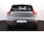 Volvo XC40 B3 Plus Black Edition - Panorama/schuifdak - IntelliSafe Assist & Surround - 360º Camera - Harman/Kardon audio - Verwarmde voorstoelen & stuur - Parkeersensoren voor & achter - Elektr. bedienb. voorstoelen met geheugen links - Draadloze tel. lader - Standkachel - Extra getint glas - Inklapbare trekhaak - 20' LMV