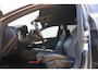 Audi A4 Avant 2.0 TFSI 190pk S-tronic MHEV Sport S line edition | 19" Velgen | Sportstoelen | Stoelverwarming