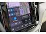Volvo XC60 T6 Plug-in hybrid AWD Plus Bright | Blond Lederen bekleding | Google Infotainment | Stoelverwarming | Semi-Electrische Wegklapbare trekhaak | Parkeerverwarming |