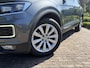 Volkswagen T-Roc 1.5 TSI Sport | Camera | KeyLes | Adaptive | DigiDash | Dealer Onderhouden |