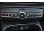 Volvo XC40 B3 Core Bright - IntelliSafe Assist & Surround - Parkeercamera achter - Verwarmde voorstoelen & stuur - Parkeersensoren voor & achter - Extra getint glas - 18' LMV