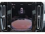 Volvo XC40 B3 Core Bright - IntelliSafe Assist & Surround - Parkeercamera achter - Verwarmde voorstoelen & stuur - Parkeersensoren voor & achter - Extra getint glas - 18' LMV