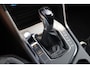 Volkswagen Tiguan 1.5 TSI R-Line Business+ 150PK / 110kW DSG, NL auto, 1e eigenaar nieuw door ons geleverd en onderhouden, wegklapbare trekhaak, R-Line in- en exterieur, keyless go & entry, panoramadak, 20" 'Suzuka' LMV, Apple Carplay & Android Auto, achteruitrijcamera, winterpakket (verwarmbare voorstoelen, verwarmbaar stuurwiel), assistentiepakket (dodehoeksensor (side assist)), LED Matrix (IQ.Lights), elektrische achterklep (easy open), elektrisch verstel-, verwarm- en inklapbare buitenspiegels (spiegelpakket), adaptieve cruise control (acc), digital cockpit pro, DAB+, spraakbediening, draadloze telefoonoplader, navigatie, parkeerassistent (park assist) etc.