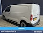 Opel Vivaro-e 136pk Automaat L2H1 50 kWh Elektrisch Airco | Camera | Navigatie | Apple Carplay Android Auto, Cruisecontrol, Parkeersensoren, Trekhaak, Bijrijdersbank