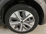 Kia Niro EV E-Niro 64 kWh 204 pk DynamicPlusLine | SOH 100% | Trekhaak | Schuifdak | Stuur- en Stoelverwarming | Camera | PDC V+A| CarPlay